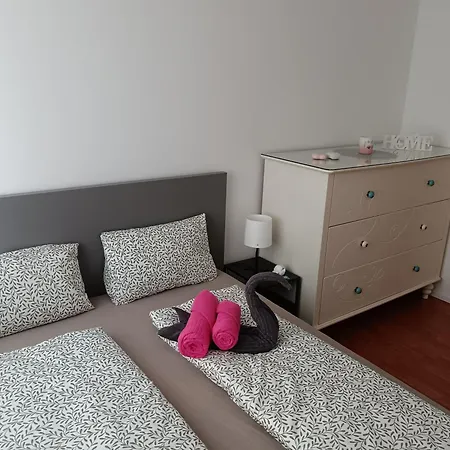 Emma * Ližnjan