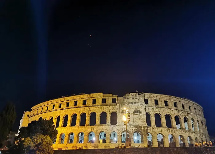 Emma 아파트 Ližnjan